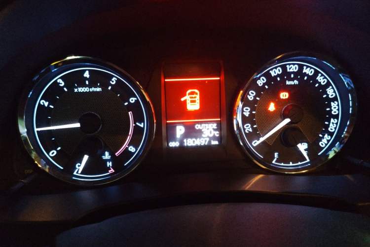 Used Toyota Corolla 2014 1.6L CVT GL-i Instrument Cluster