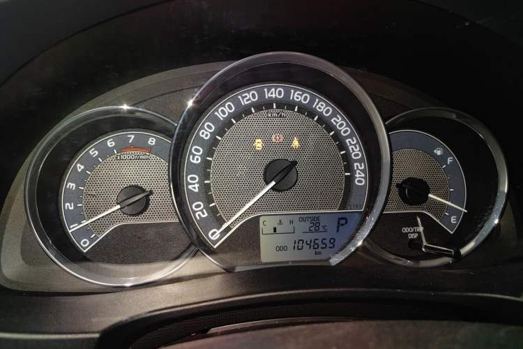 Used Toyota Corolla 2014 1.6L CVT GL Instrument Cluster