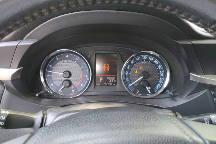 Used Toyota Corolla 2014 1.6L CVT GL-i Leather Edition Instrument Cluster
