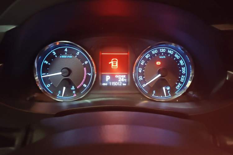 Used Toyota Corolla 2014 1.6L CVT GL-i Leather Edition Instrument Cluster