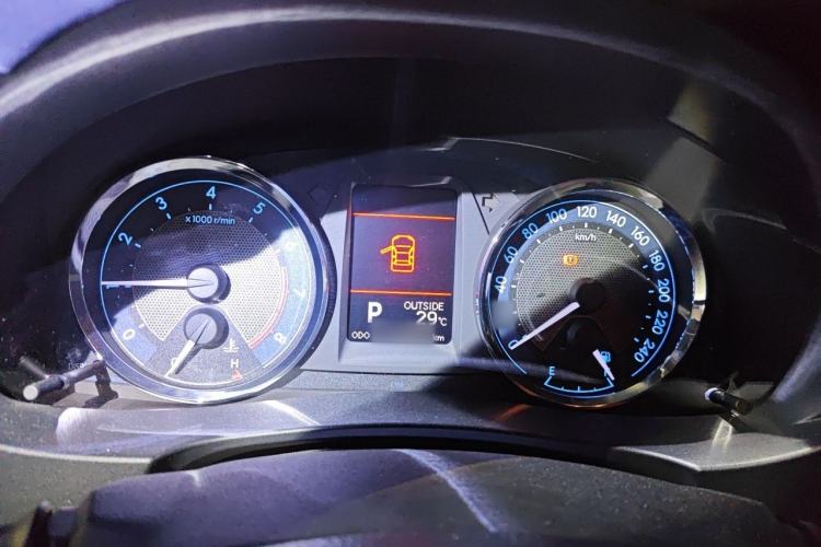 Used Toyota Corolla 2014 1.6L CVT GL-i Leather Edition Instrument Cluster