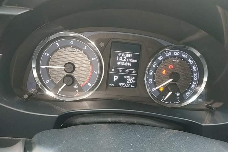 Used Toyota Corolla 2014 1.6L CVT GL-i Leather Edition Instrument Cluster