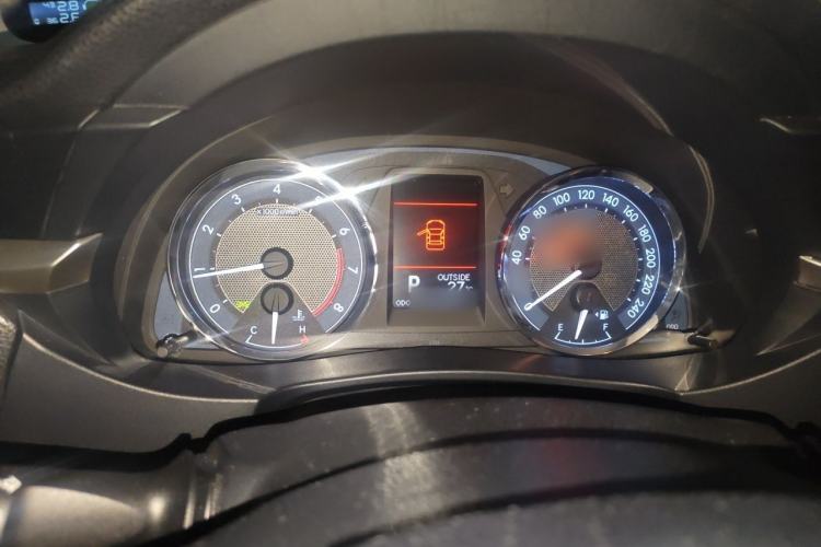 Used Toyota Corolla 2014 1.6L CVT GL-i Leather Edition Instrument Cluster