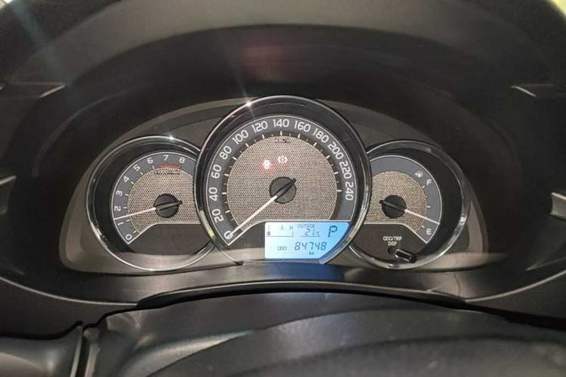 Used Toyota Corolla 2014 1.6L CVT GL Instrument Cluster