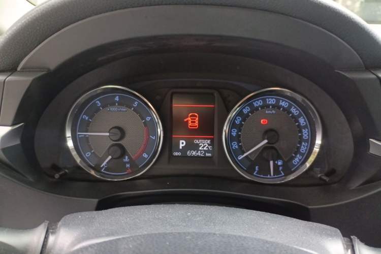 Used Toyota Corolla 2014 1.6L CVT GL-i Leather Edition Instrument Cluster