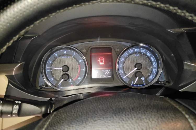 Used Toyota Corolla 2014 1.6L CVT GL-i Instrument Cluster