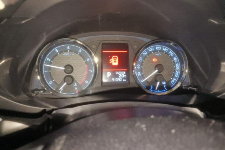 Used Toyota Corolla 2014 1.6L CVT GL-i Leather Edition Instrument Cluster