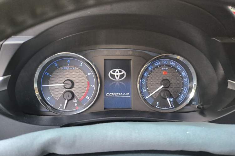 Used Toyota Corolla 2014 1.8L CVT GLX-i Instrument Cluster