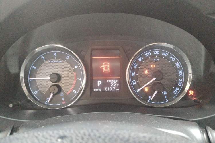 Used Toyota Corolla 2014 1.6L CVT GL-i Instrument Cluster
