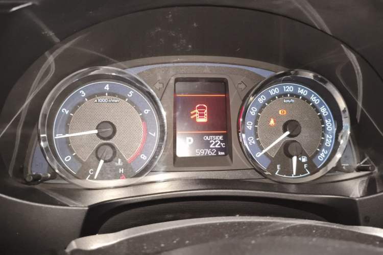 Used Toyota Corolla 2014 1.6L CVT GL-i Instrument Cluster