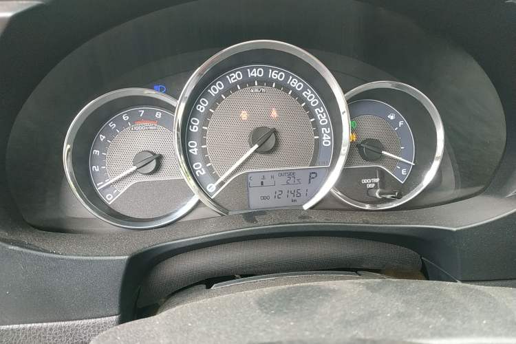 Used Toyota Corolla 2014 1.6L CVT GL Instrument Cluster