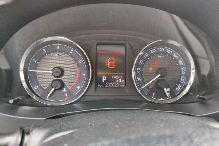 Used Toyota Corolla 2014 1.6L CVT GL-i Leather Edition Instrument Cluster