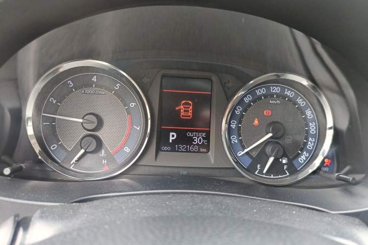 Used Toyota Corolla 2014 1.6L CVT GL-i Leather Edition Instrument Cluster