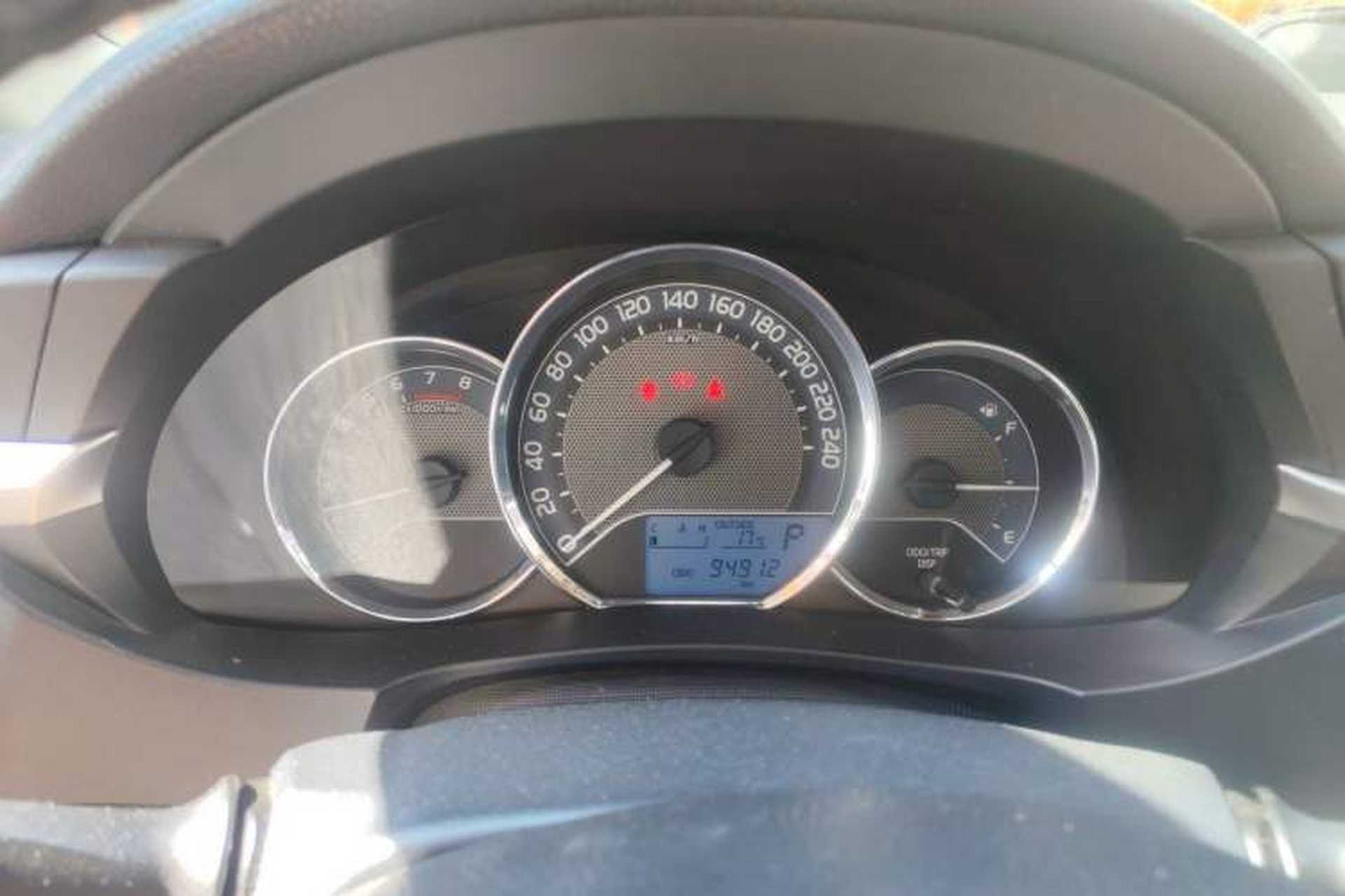 Used Toyota Corolla 2014 1.6L CVT GL Instrument Cluster