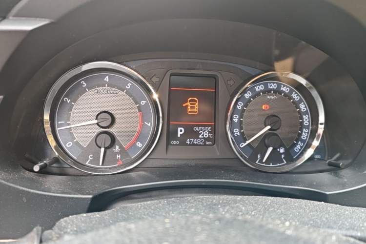 Used Toyota Corolla 2014 1.6L CVT GL-i Instrument Cluster