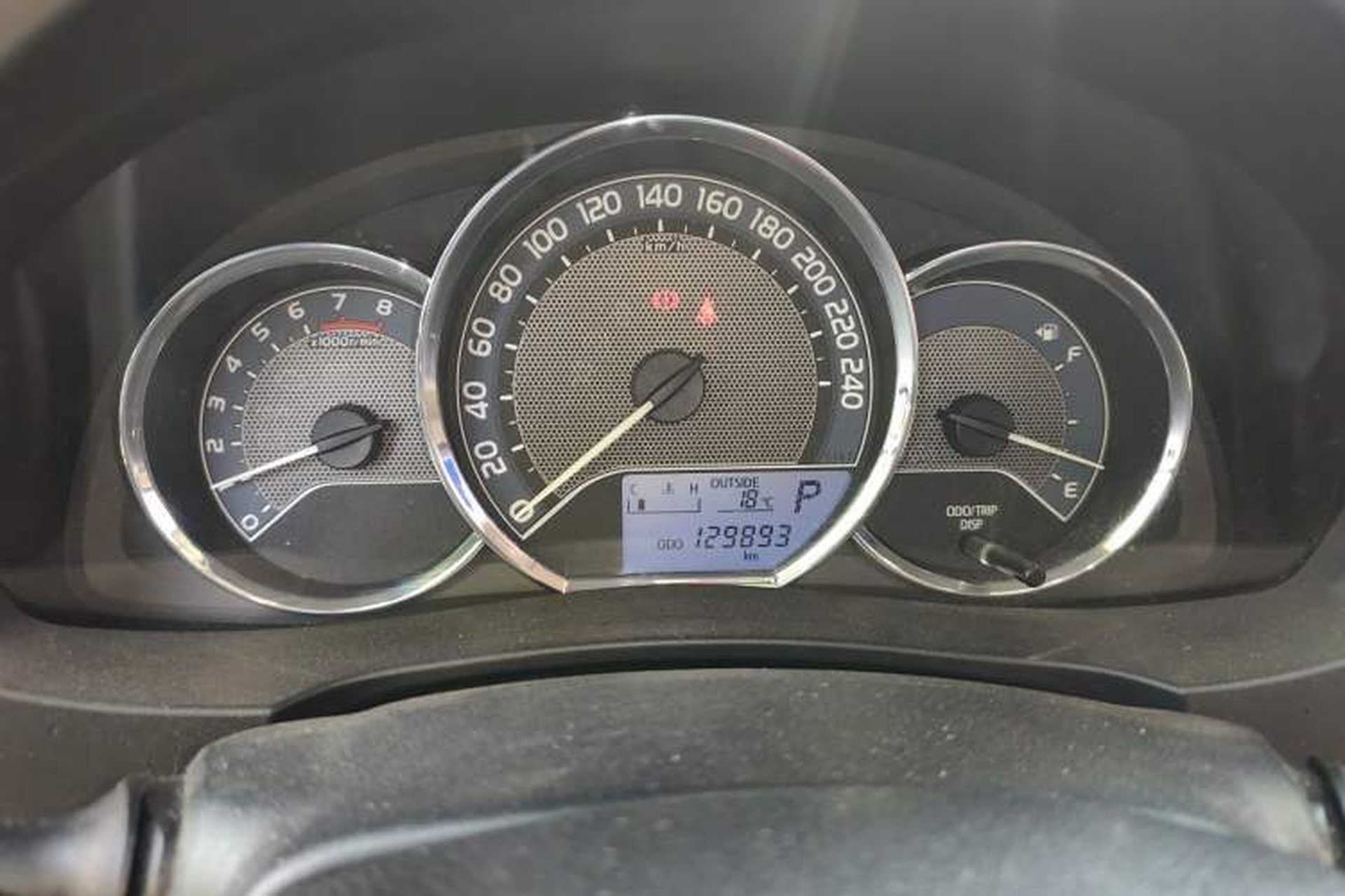 Used Toyota Corolla 2014 1.6L CVT GL Instrument Cluster