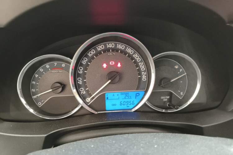 Used Toyota Corolla 2014 1.6L CVT GL Instrument Cluster