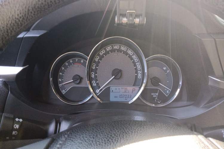 Used Toyota Corolla 2014 1.6L CVT GL Instrument Cluster