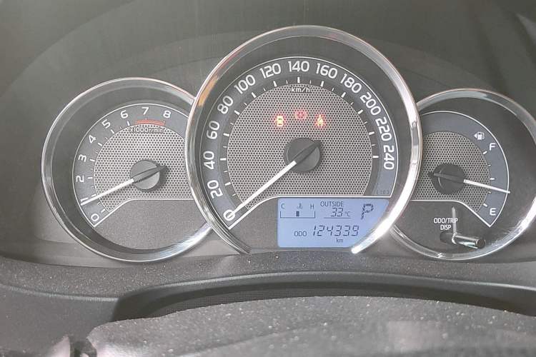Used Toyota Corolla 2014 1.6L CVT GL Instrument Cluster