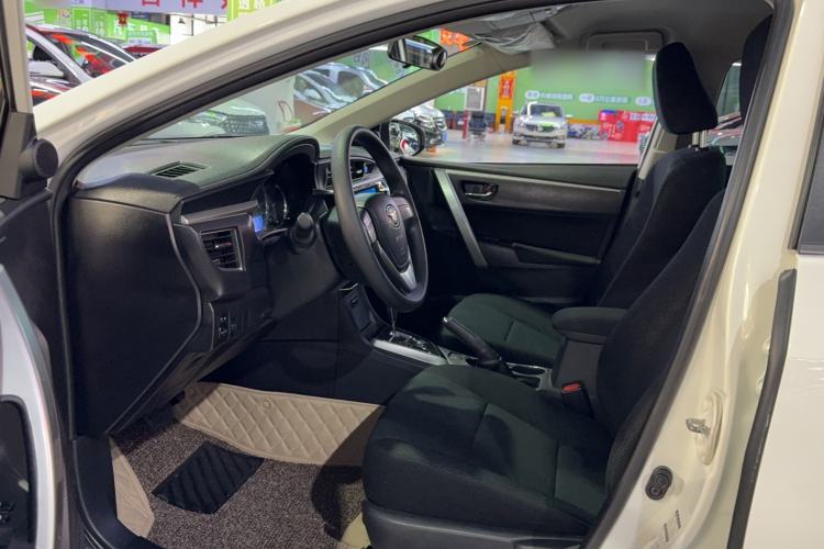Used Toyota Corolla 2014 1.6L CVT GL Interior 1
