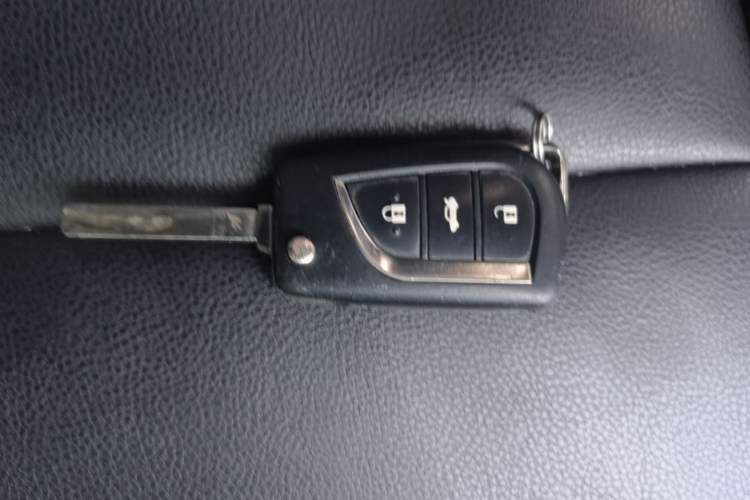 Used Toyota Corolla 2014 1.6L CVT GL Interior 1