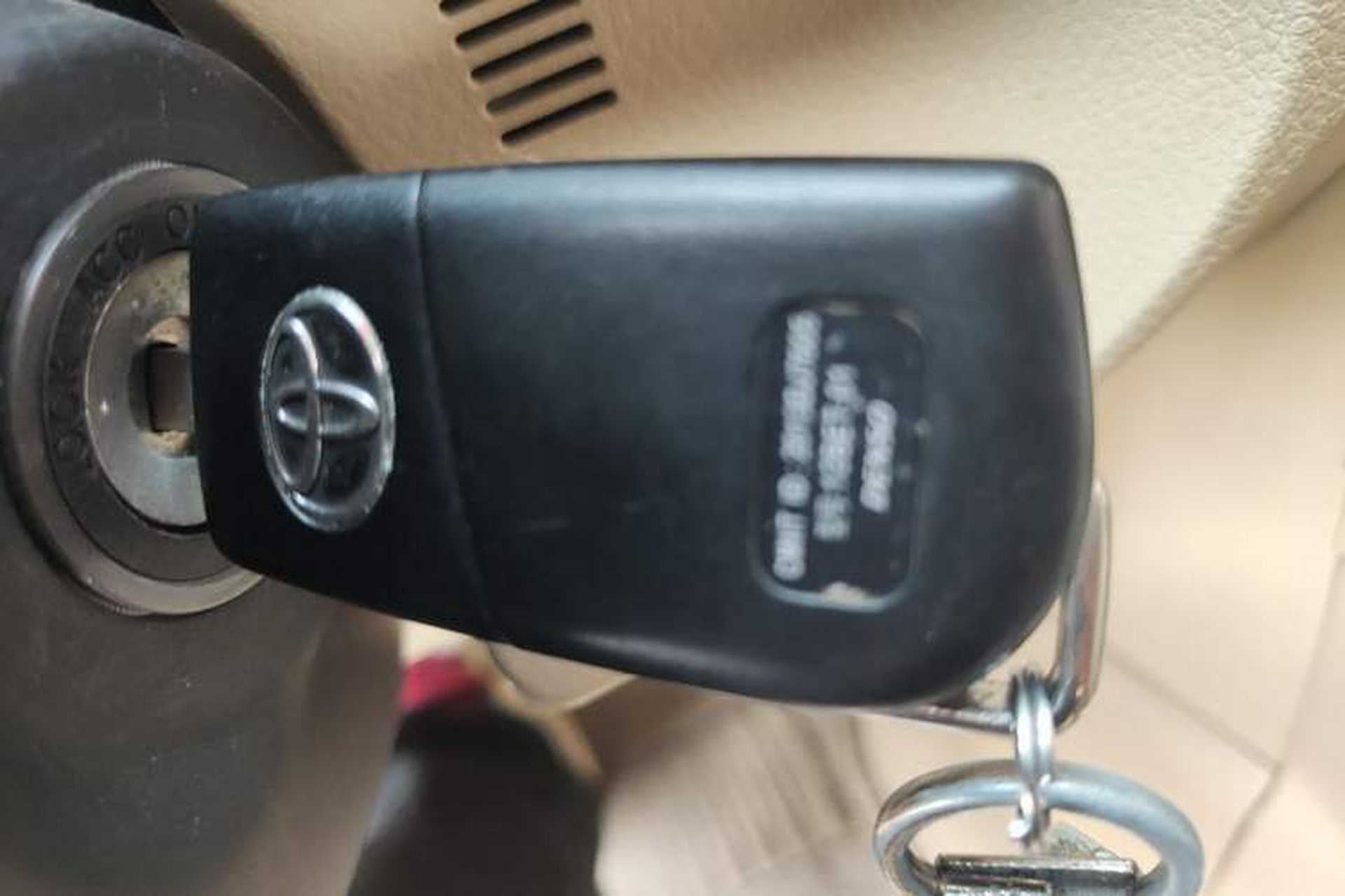 Used Toyota Corolla 2014 1.6L CVT GL Interior 1