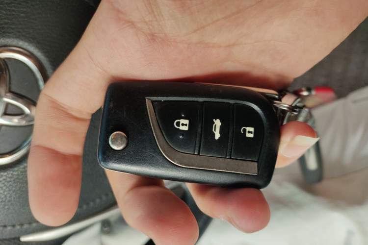Used Toyota Corolla 2014 1.6L CVT GL Interior 1