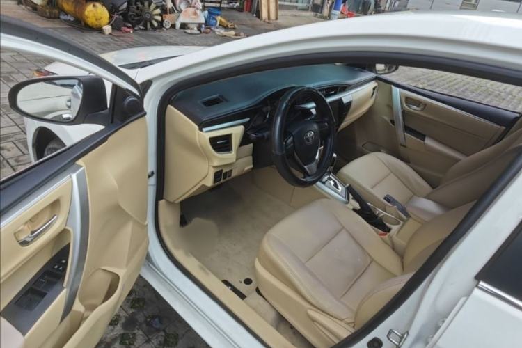 Used Toyota Corolla 2014 1.6L CVT GL Interior 2