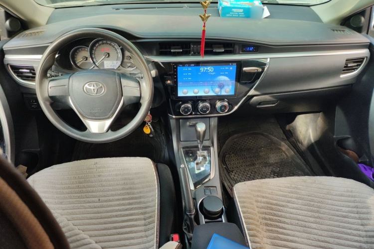 Used Toyota Corolla 2014 1.6L CVT GL Interior 2