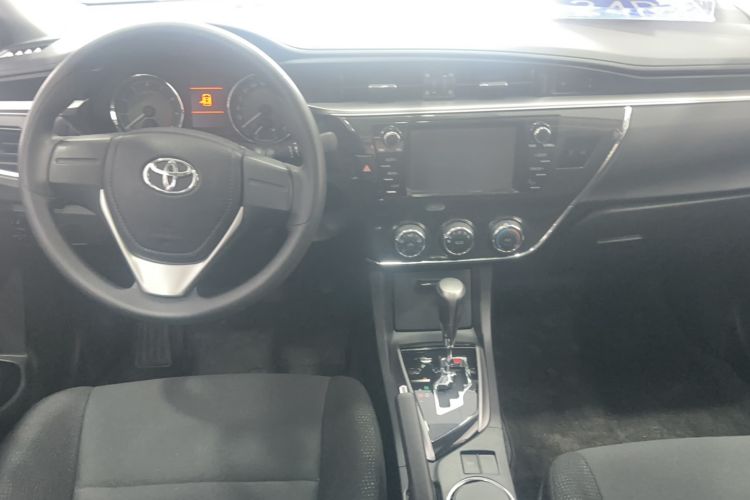 Used Toyota Corolla 2014 1.6L CVT GL-i Interior 3