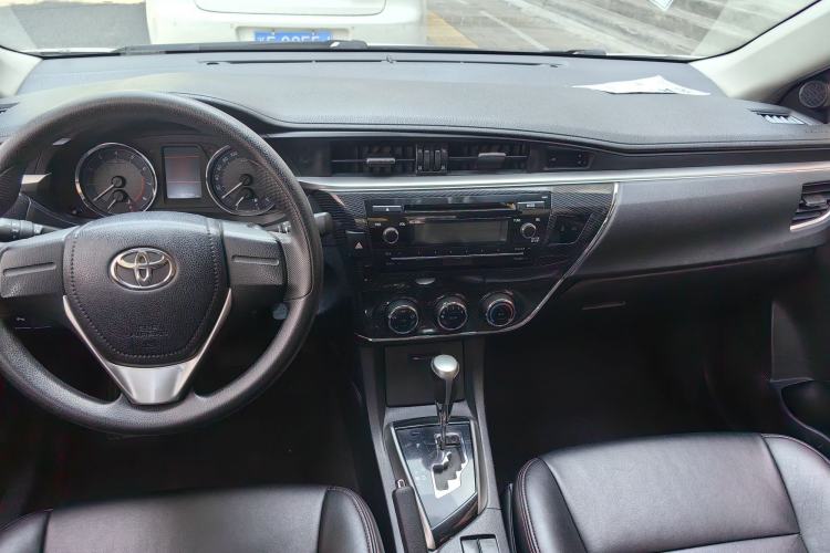 Used Toyota Corolla 2014 1.6L CVT GL-i Interior 3