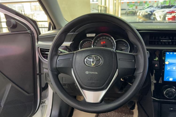 Used Toyota Corolla 2014 1.6L CVT GL Interior 4