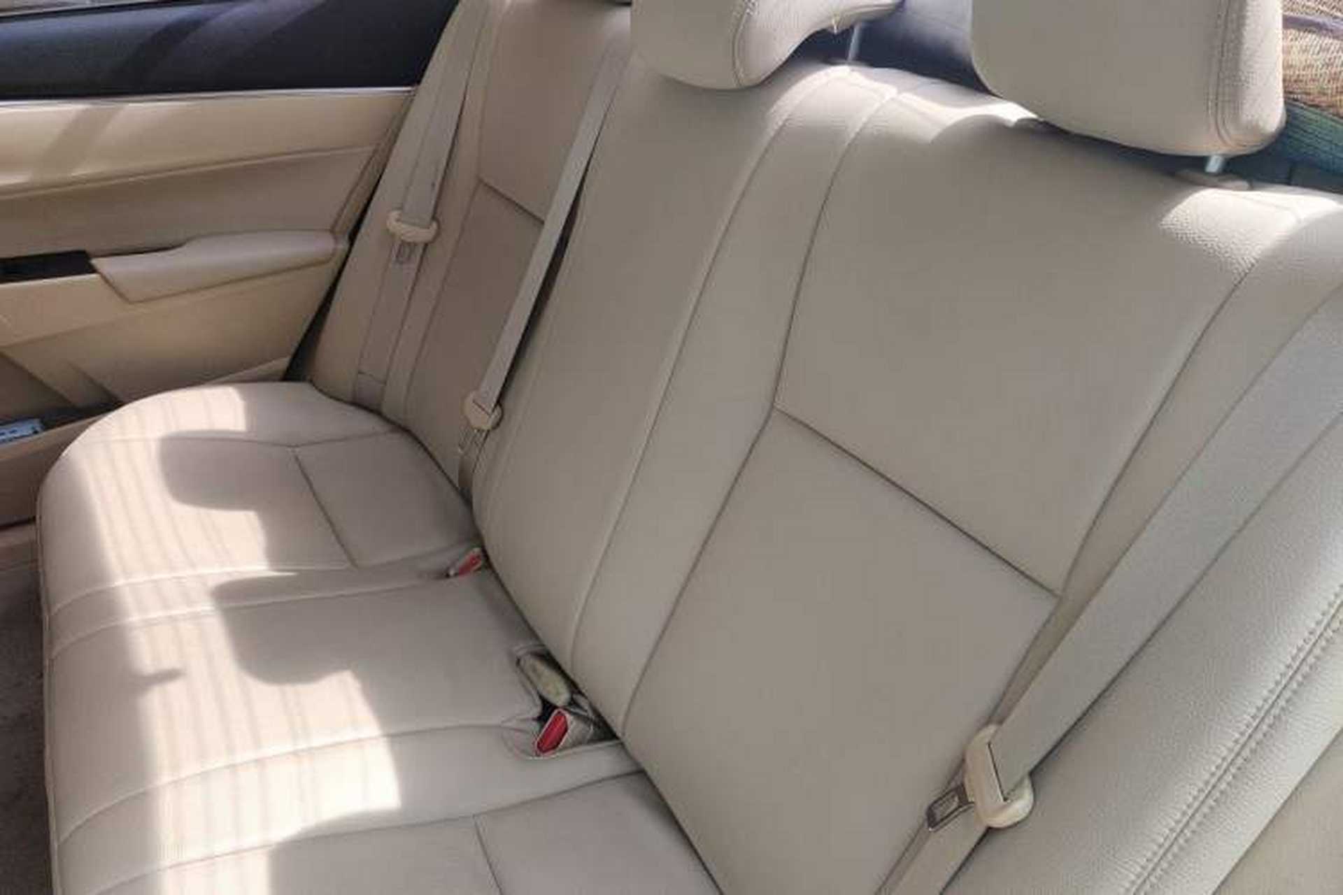 Used Toyota Corolla 2014 1.6L CVT GL Interior 4