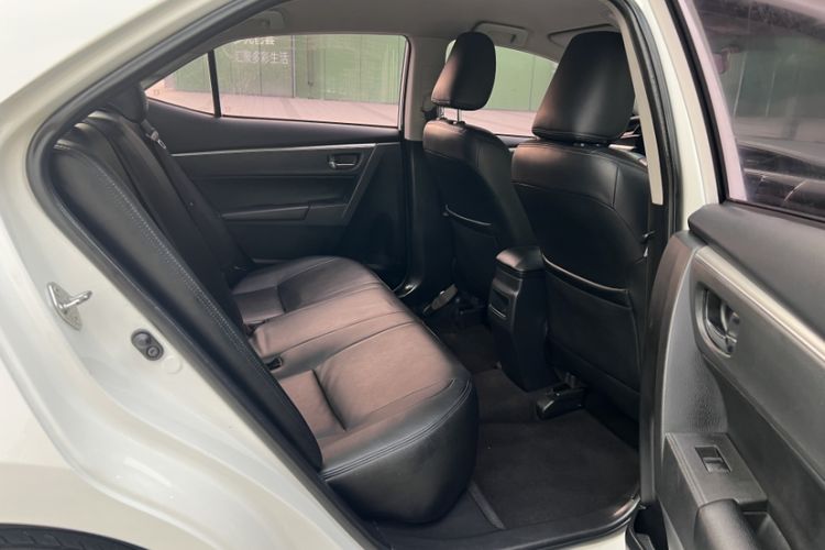 Used Toyota Corolla 2014 1.6L CVT GL Interior 5