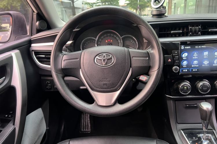 Used Toyota Corolla 2014 1.6L CVT GL Interior 7