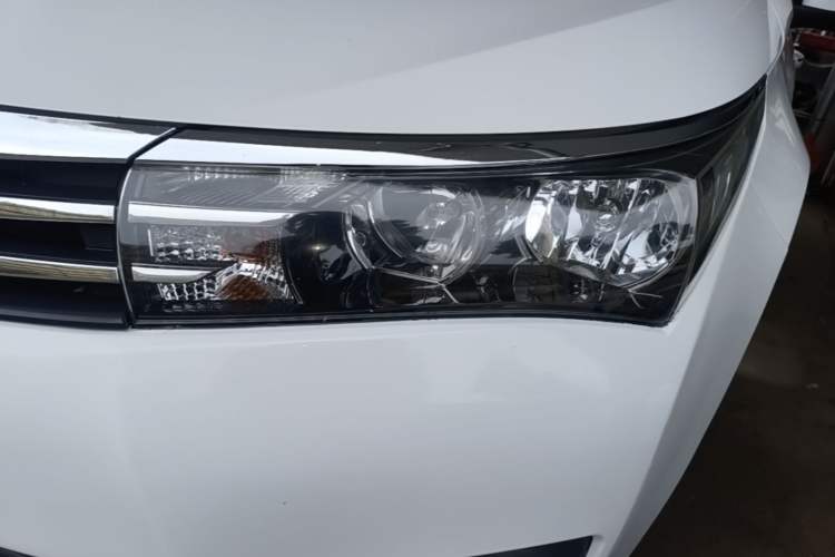 Used Toyota Corolla 2014 1.6L CVT GL Left Front Headlight