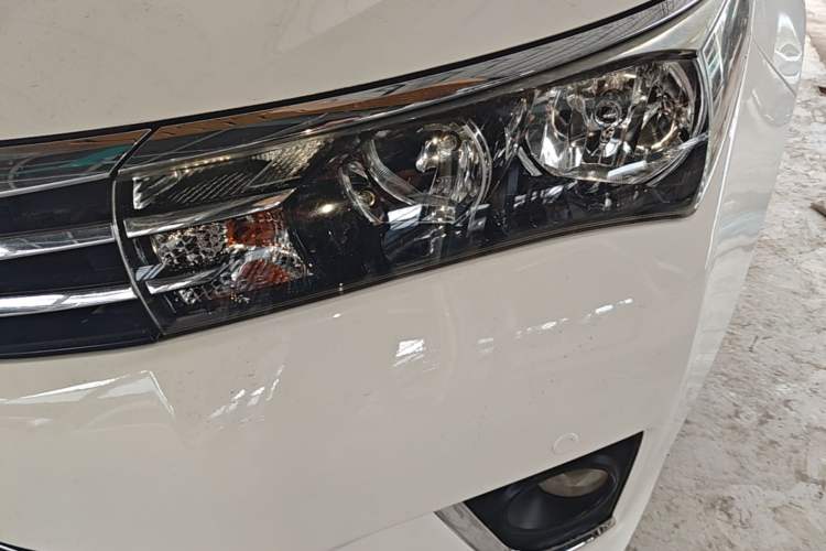 Used Toyota Corolla 2014 1.6L CVT GL-i Left Front Headlight
