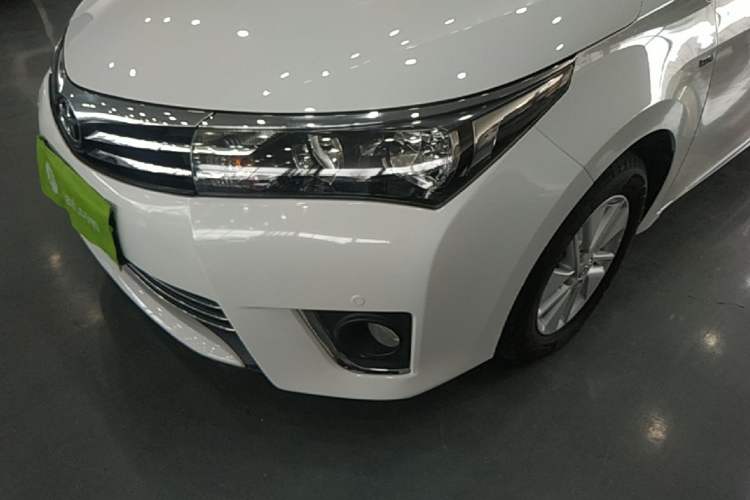 Used Toyota Corolla 2014 1.6L CVT GL-i Left Front Headlight