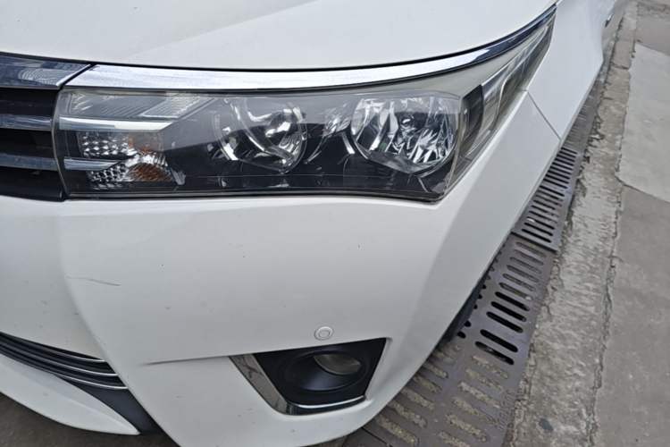 Used Toyota Corolla 2014 1.6L CVT GL-i Left Front Headlight