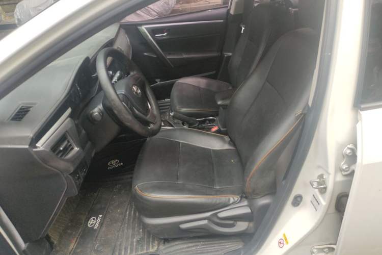 Used Toyota Corolla 2014 1.6L CVT GL-i Left Front Seat