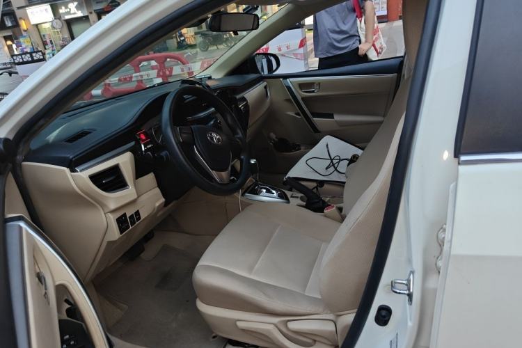 Used Toyota Corolla 2014 1.6L CVT GL-i Left Front Seat