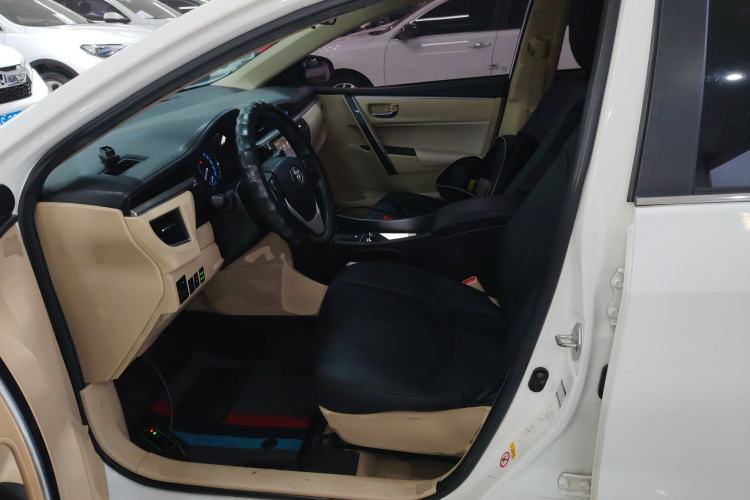 Used Toyota Corolla 2014 1.6L CVT GL-i Left Front Seat