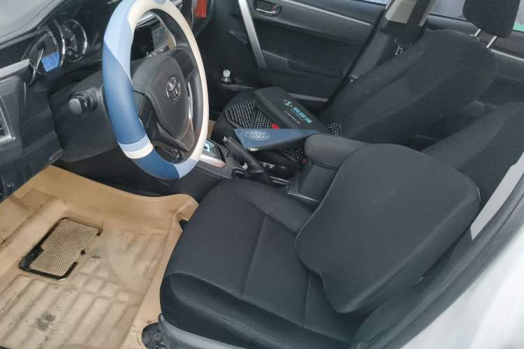Used Toyota Corolla 2014 1.6L CVT GL Left Front Seat