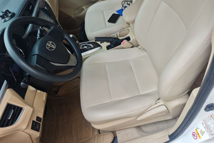 Used Toyota Corolla 2014 1.6L CVT GL Left Front Seat