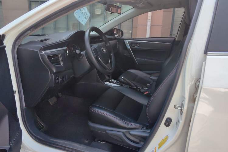 Used Toyota Corolla 2014 1.6L CVT GL-i Left Front Seat