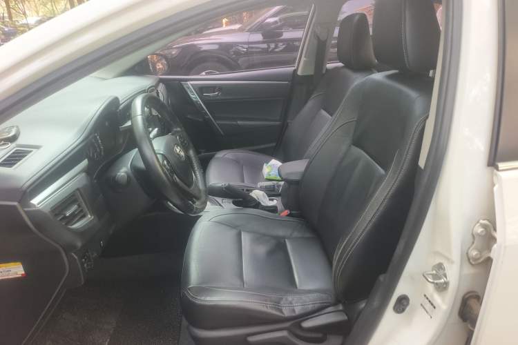 Used Toyota Corolla 2014 1.8L CVT GLX-i Left Front Seat