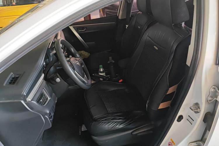 Used Toyota Corolla 2014 1.6L CVT GL Left Front Seat