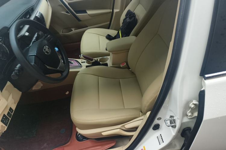 Used Toyota Corolla 2014 1.6L CVT GL-i Left Front Seat