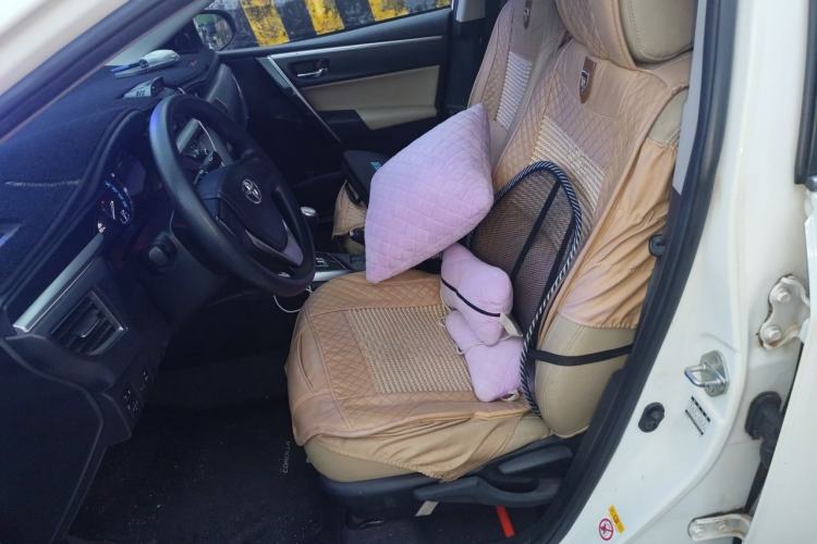 Used Toyota Corolla 2014 1.6L CVT GL-i Left Front Seat