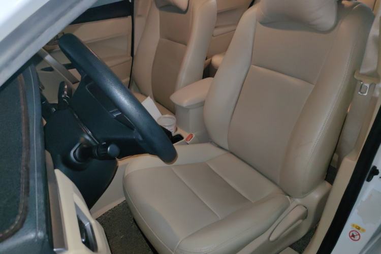Used Toyota Corolla 2014 1.6L CVT GL Left Front Seat